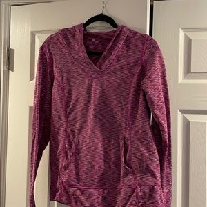 Light Pullover Sweatshirt w/ hood